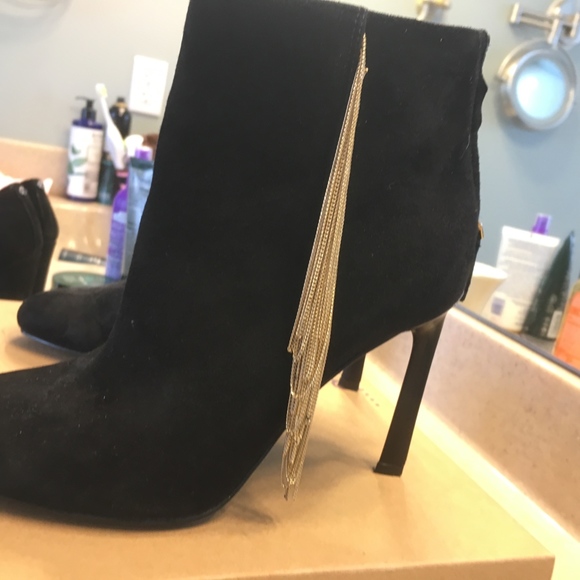 Booties - Picture 4 of 4